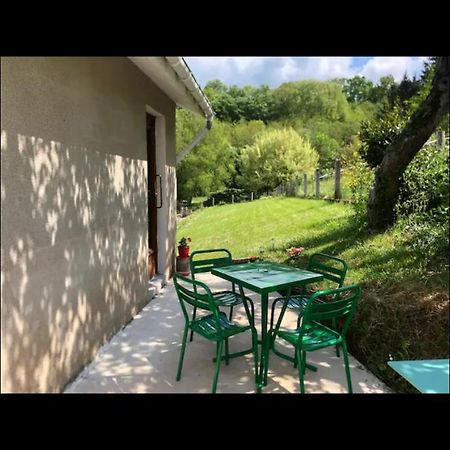 Petite Maison Independante A La Campagne Le Vigen Esterno foto